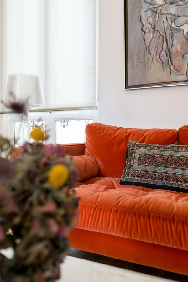 Veeve - The Library Apartment Paris