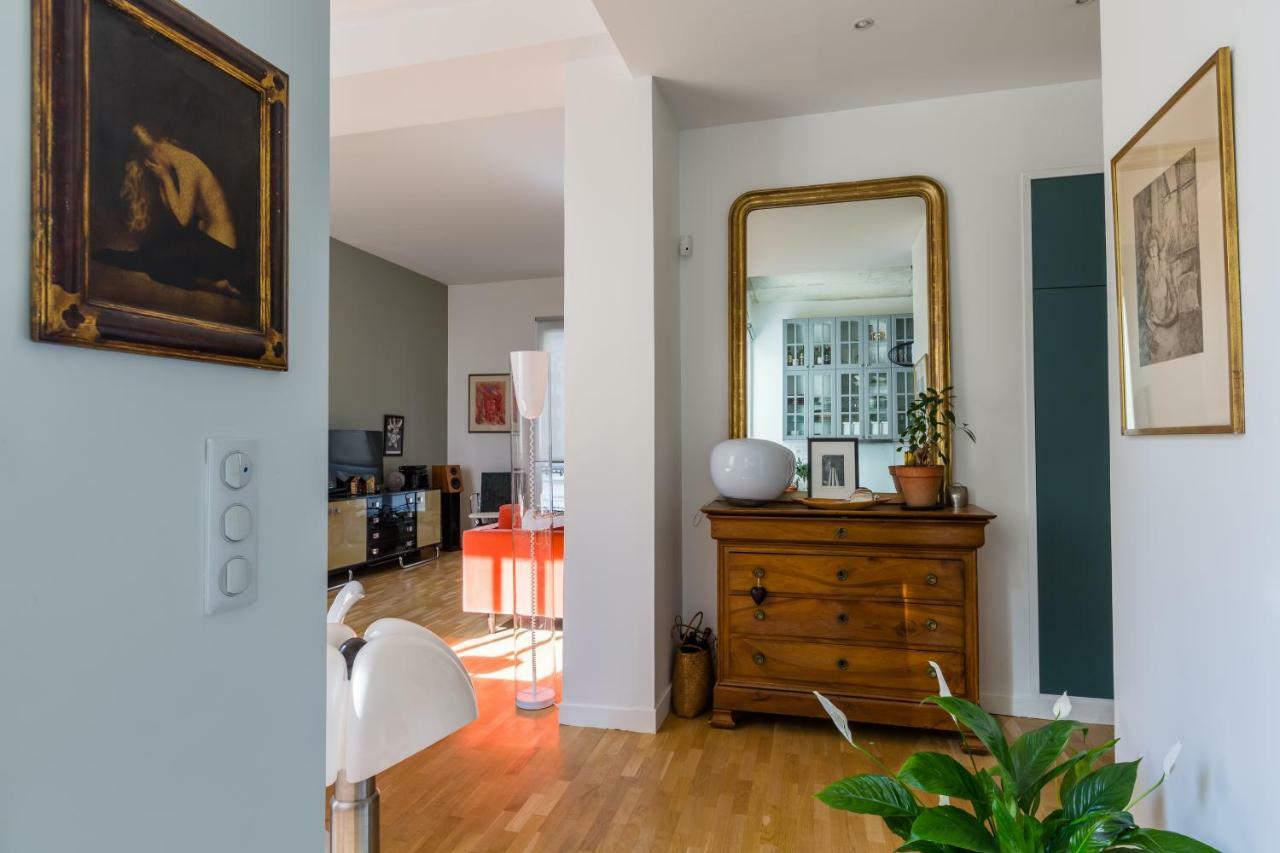 Veeve - The Library Apartment *